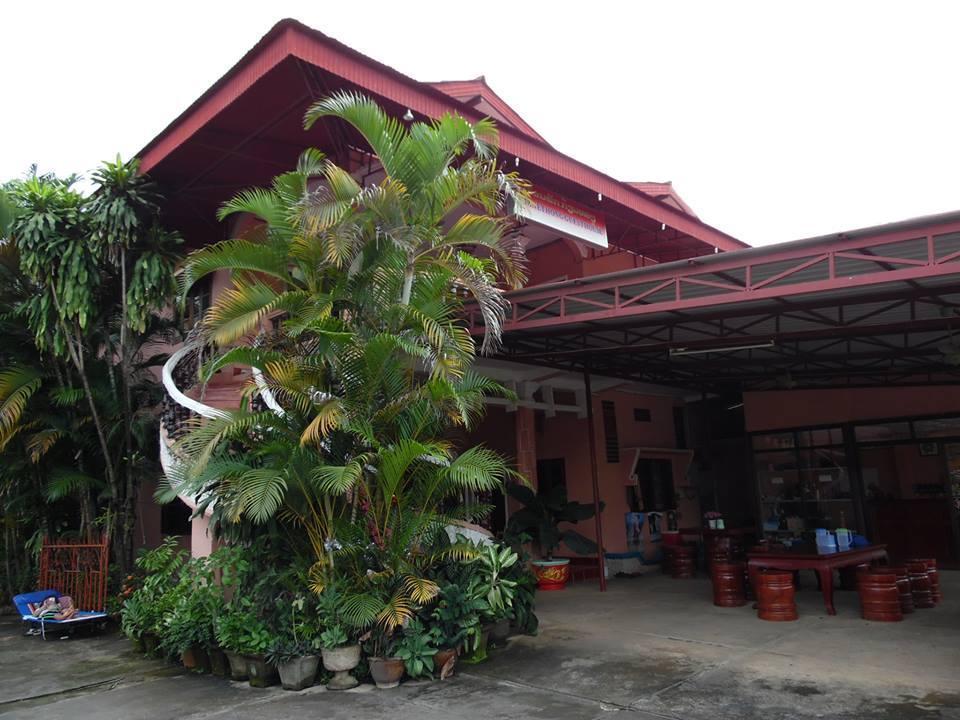 Viengsavanh Guesthouse Vang Vieng Extérieur photo