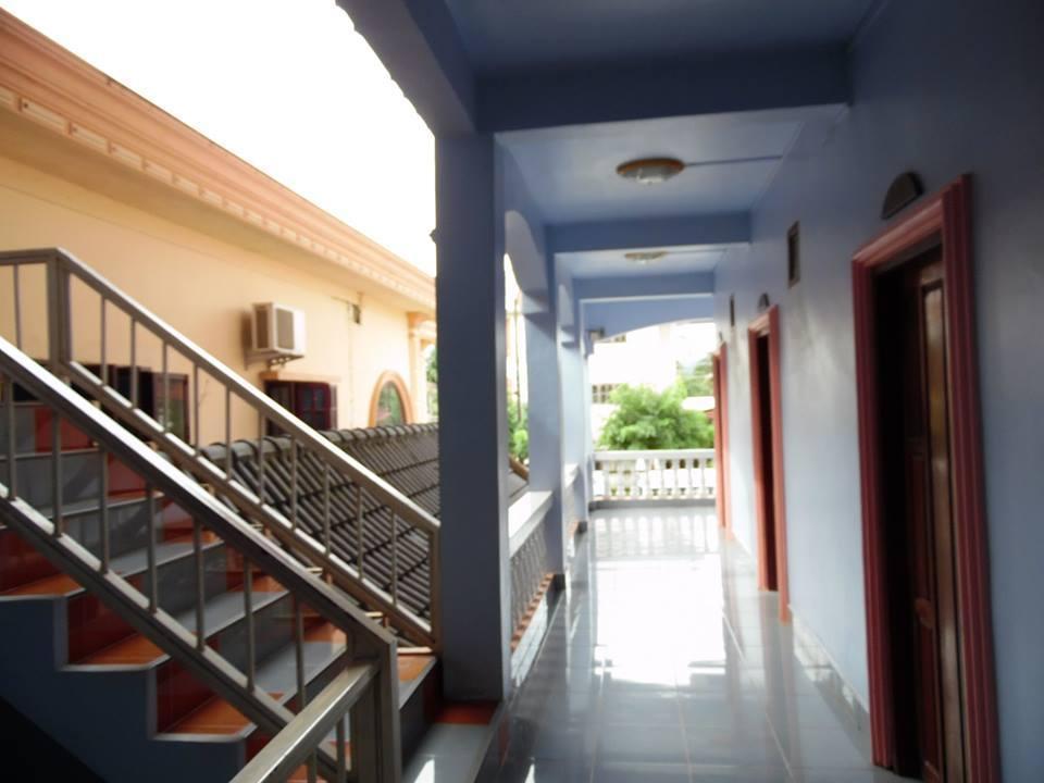 Viengsavanh Guesthouse Vang Vieng Extérieur photo