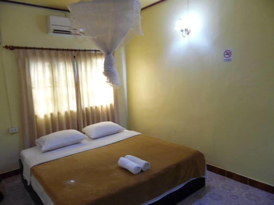 Viengsavanh Guesthouse Vang Vieng Extérieur photo