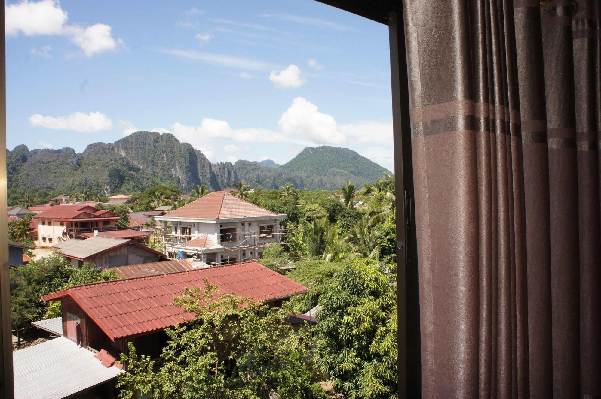 Viengsavanh Guesthouse Vang Vieng Extérieur photo